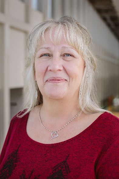 Dr. Christine Martineau